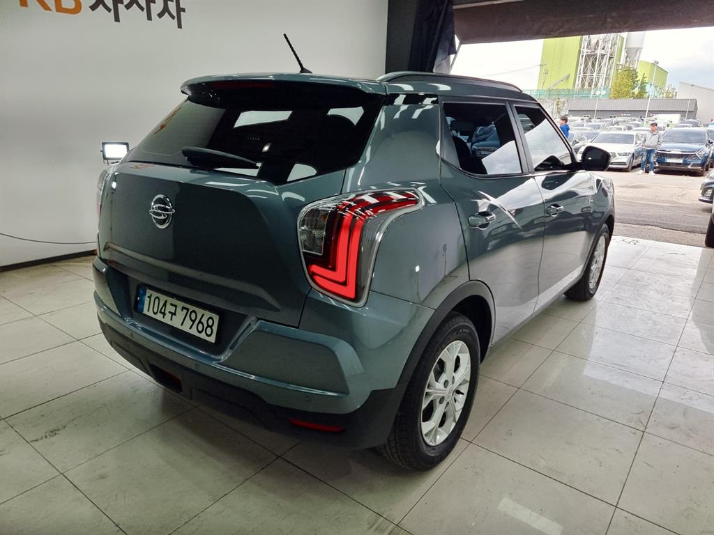 KG Mobility (Ssangyong) Tivoli 2WD Gasoline 1.5 V3 — фото 3