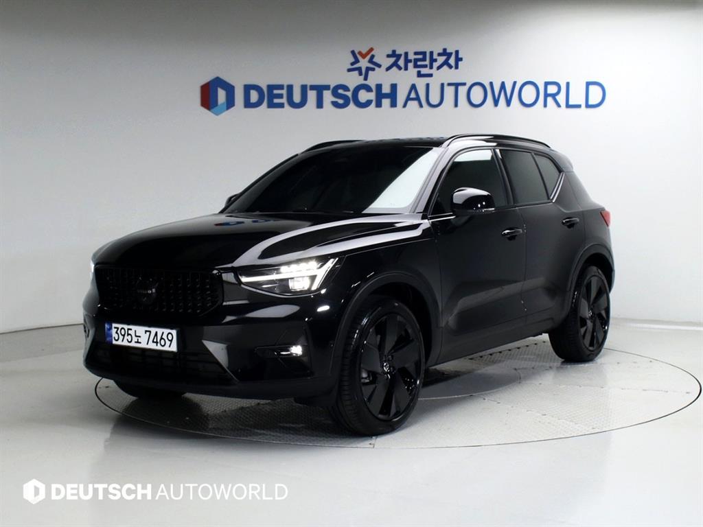 XC40 B4 AWD 블랙 에디션 2025년식