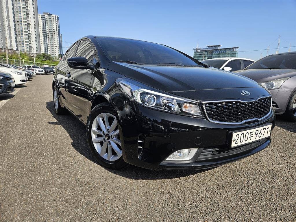 Kia K3 1.6 GDI Trendy E 3