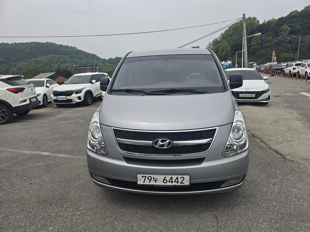 Hyundai Starex Wagon CVX Luxury