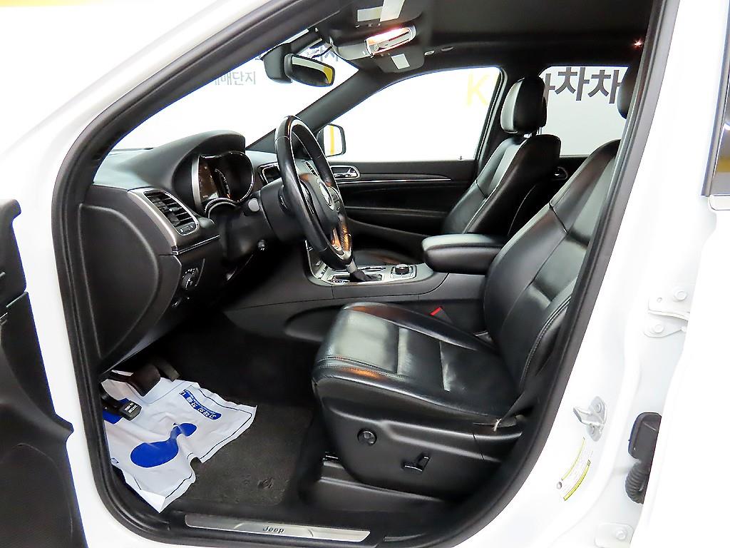 Jeep Cherokee 3.6 Limited 6