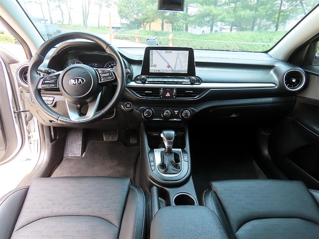 Kia K3 1.6 Luxury 8