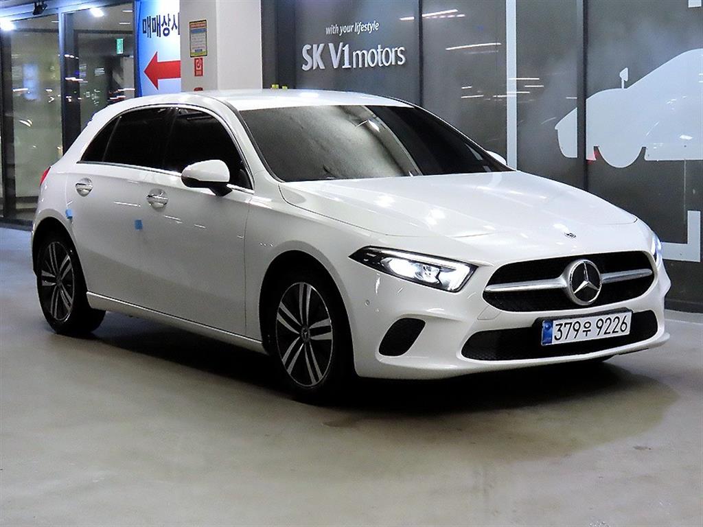 Mercedes-Benz A-Class A220 Hatchback