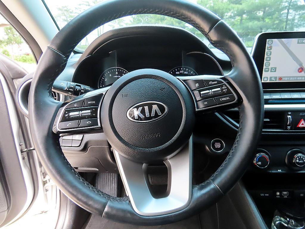 Kia K3 1.6 Luxury 9