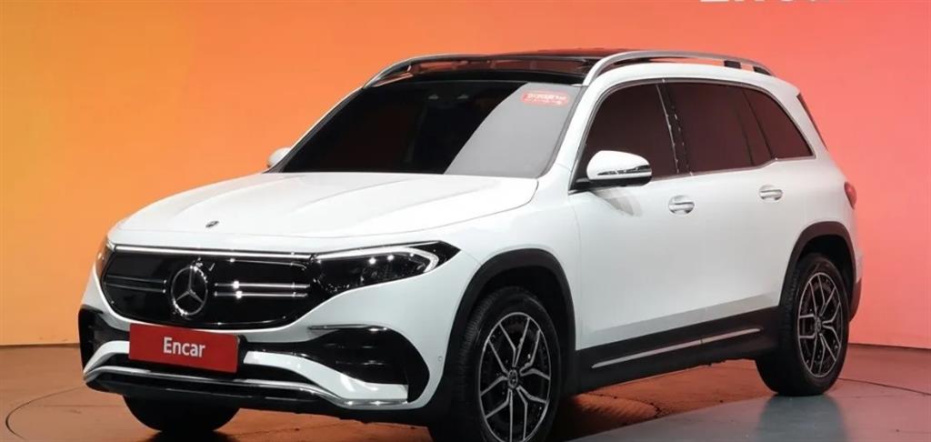Mercedes-Benz EQB-Class EQB300 4MATIC AMG Line