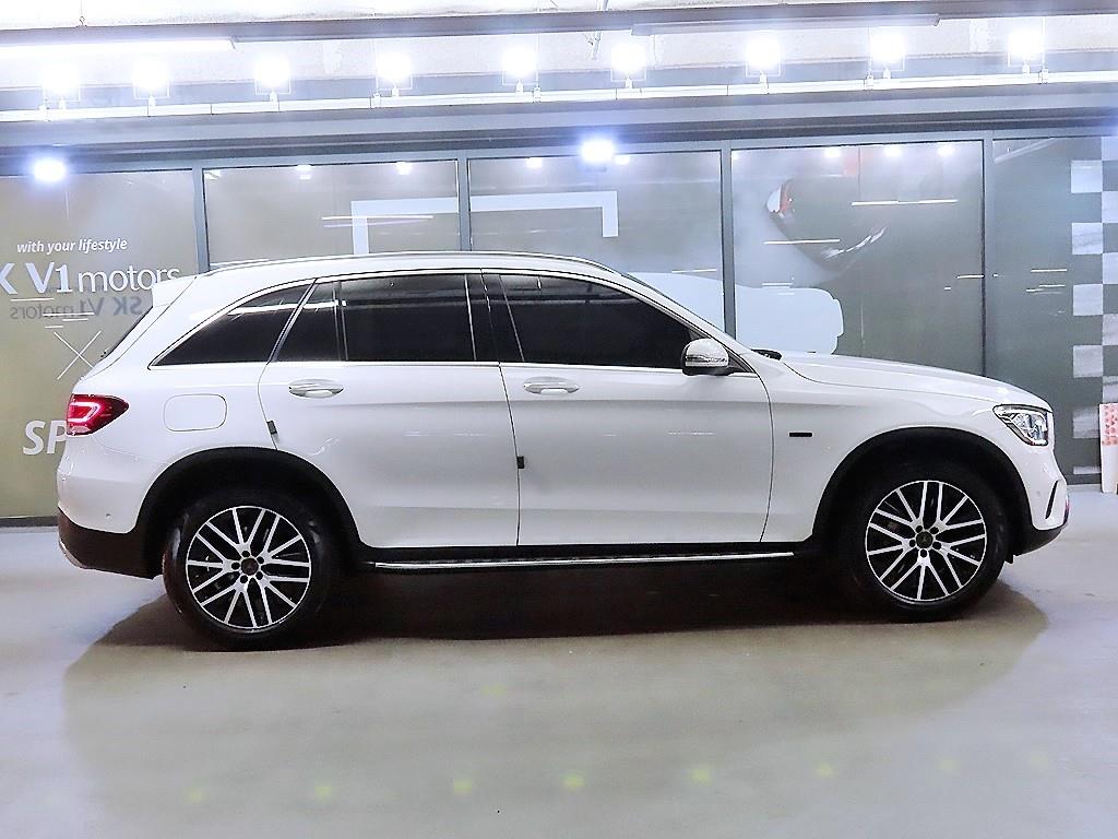 Mercedes-Benz GLC-Class GLC300e 4MATIC — фото 3
