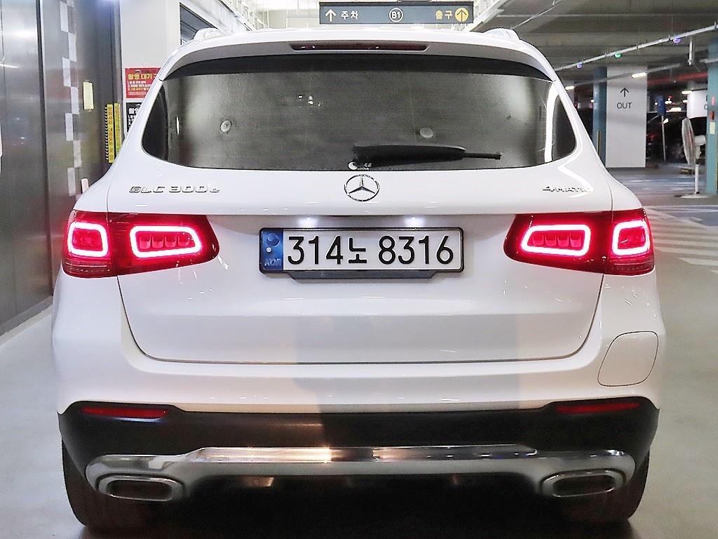 Mercedes-Benz GLC-Class GLC300e 4MATIC — фото 5