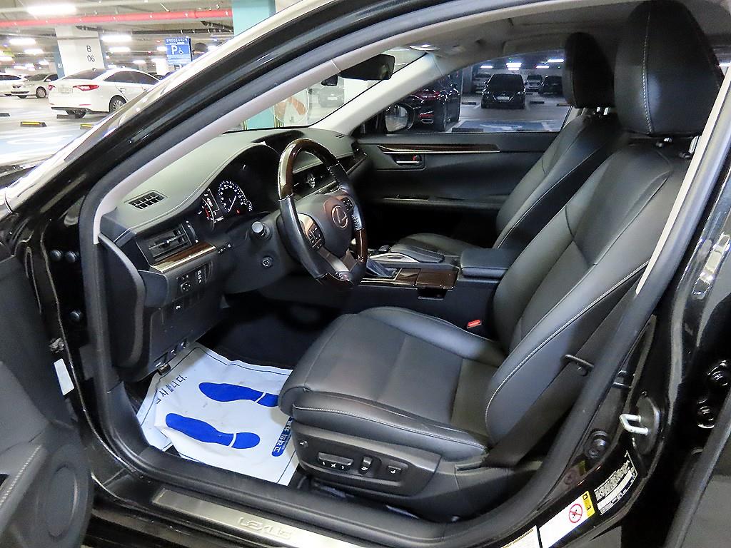 Lexus ES Supreme 7