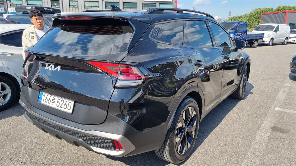 Kia Sportage 2.0 Diesel 2WD Noblesse Gravity — фото 5