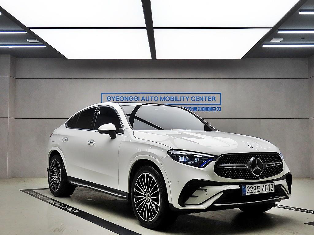 Mercedes-Benz GLC-Class GLC300 4MATIC Coupe AMG Line