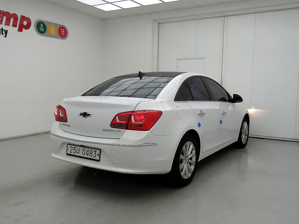 Chevrolet Cruze 1.8 LS 5