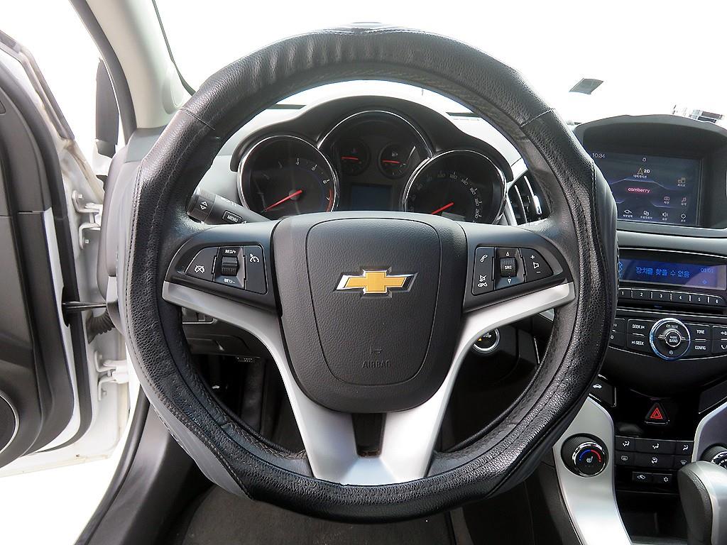 Chevrolet Cruze 1.8 LS 10