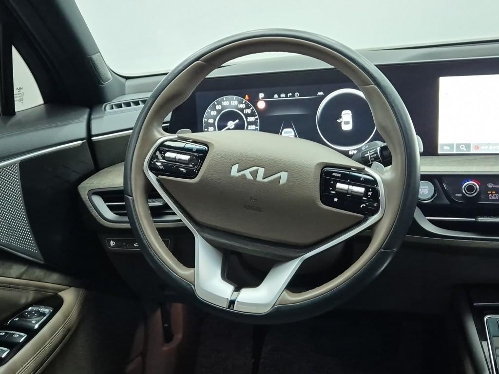 Kia K8 2.5 2WD Noblesse 10