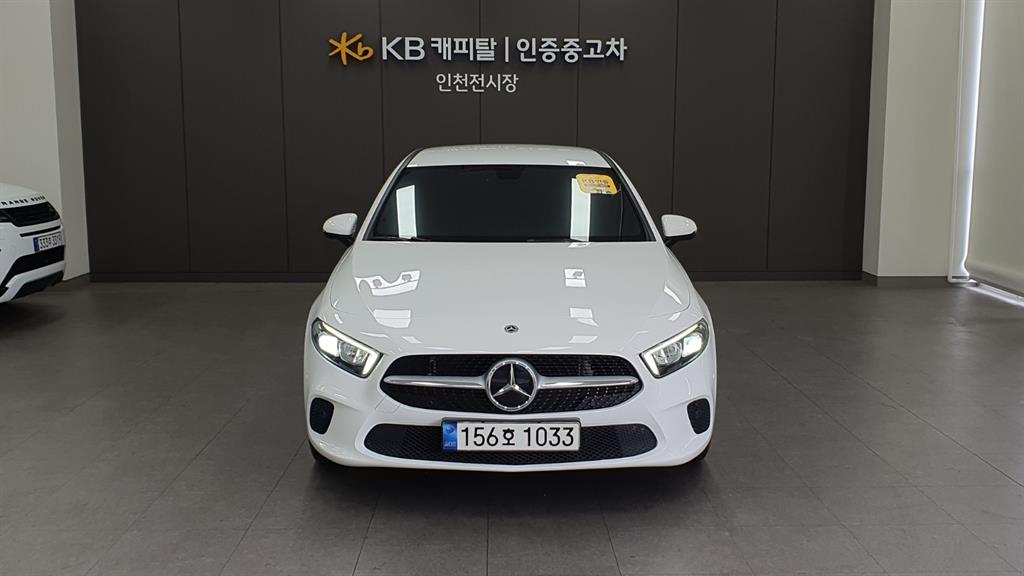 Mercedes-Benz A-Class A220 Hatchback — фото 3