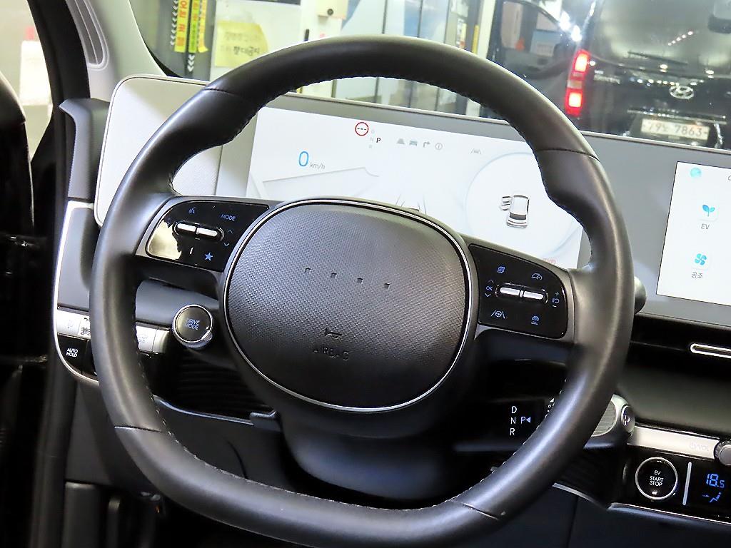 Hyundai IONIQ Long Range 4WD Exclusive 9
