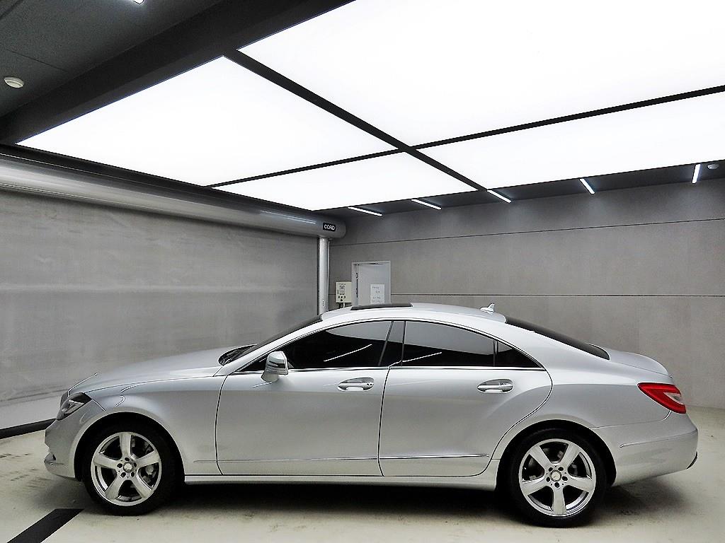 Mercedes-Benz CLS-Class CLS350 5
