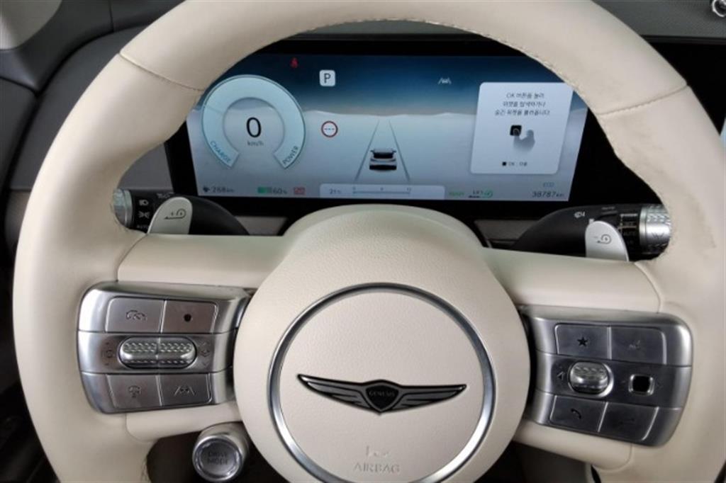 Genesis GV60 Standard 2WD 10