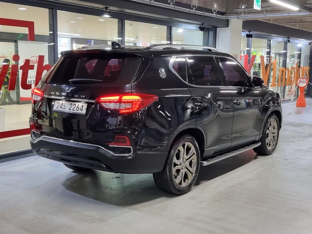 KGM 렉스턴 디젤 2.2 4WD 럭셔리 사진 2/20