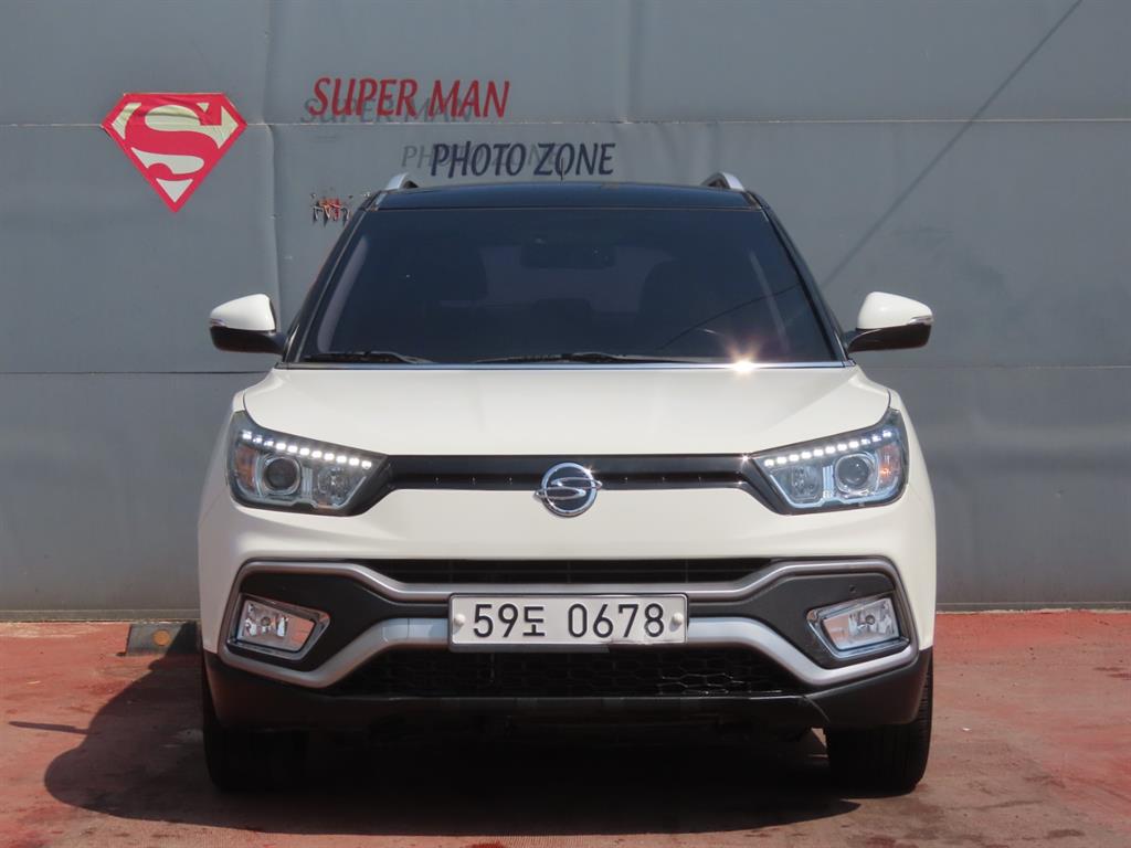 KGM 티볼리 4WD 디젤 1.6 RX 사진 2/20