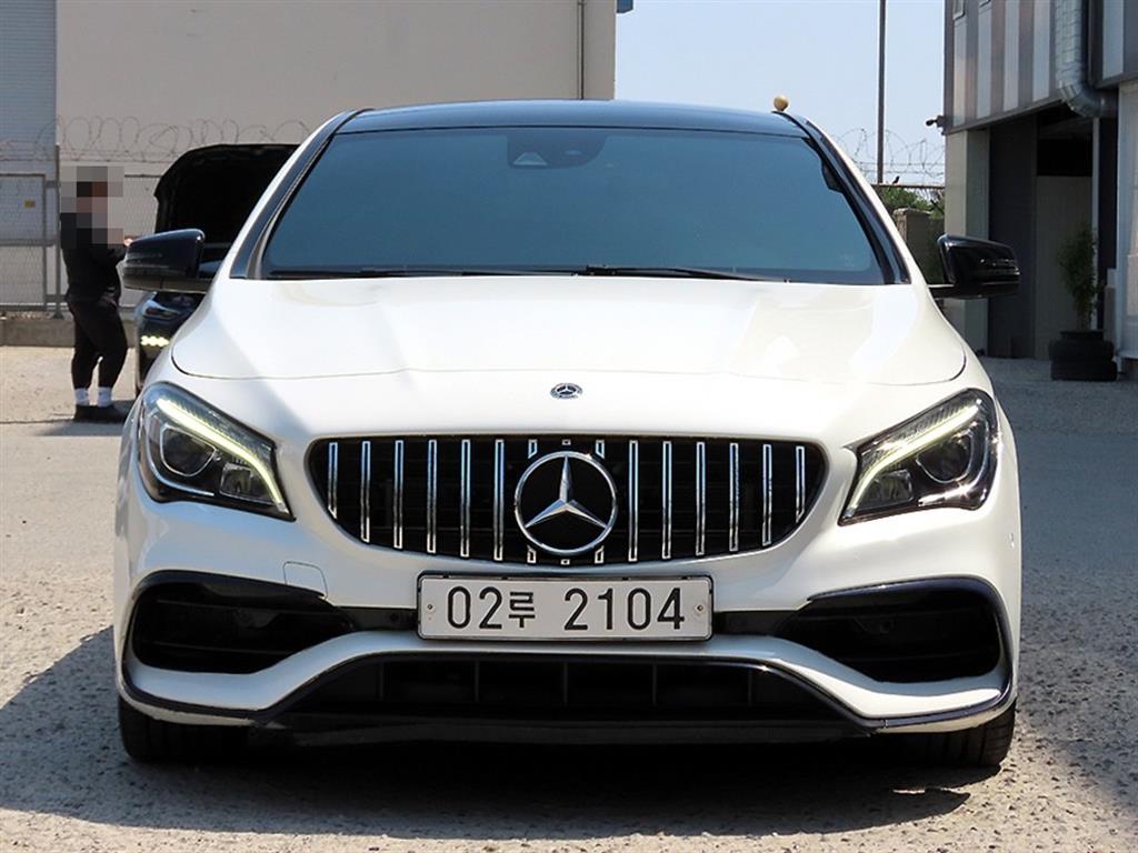 Mercedes-Benz CLA-Class CLA45 AMG 4MATIC