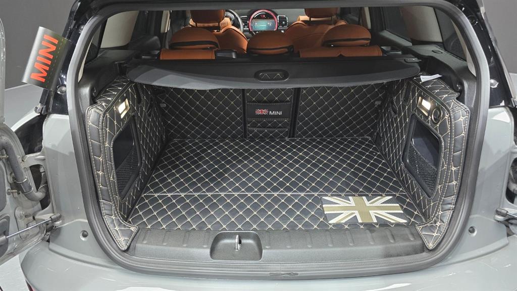 Mini Clubman Classic Plus The Essential Light 7