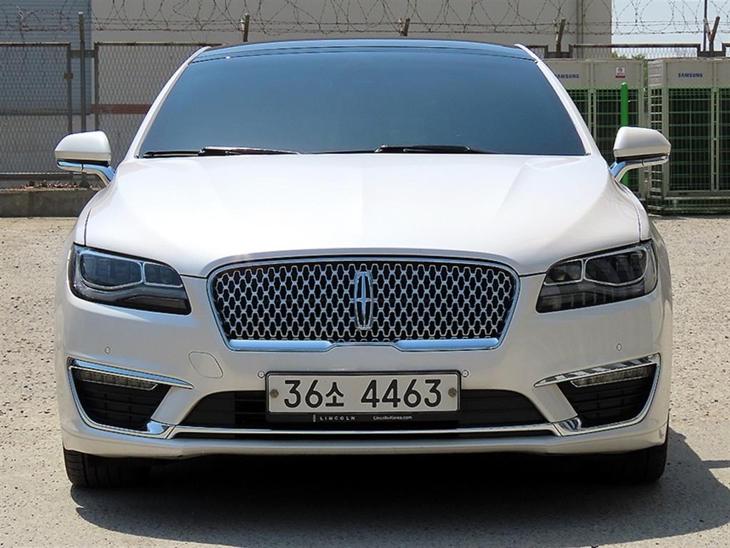 Lincoln MKZ Reserve II FWD