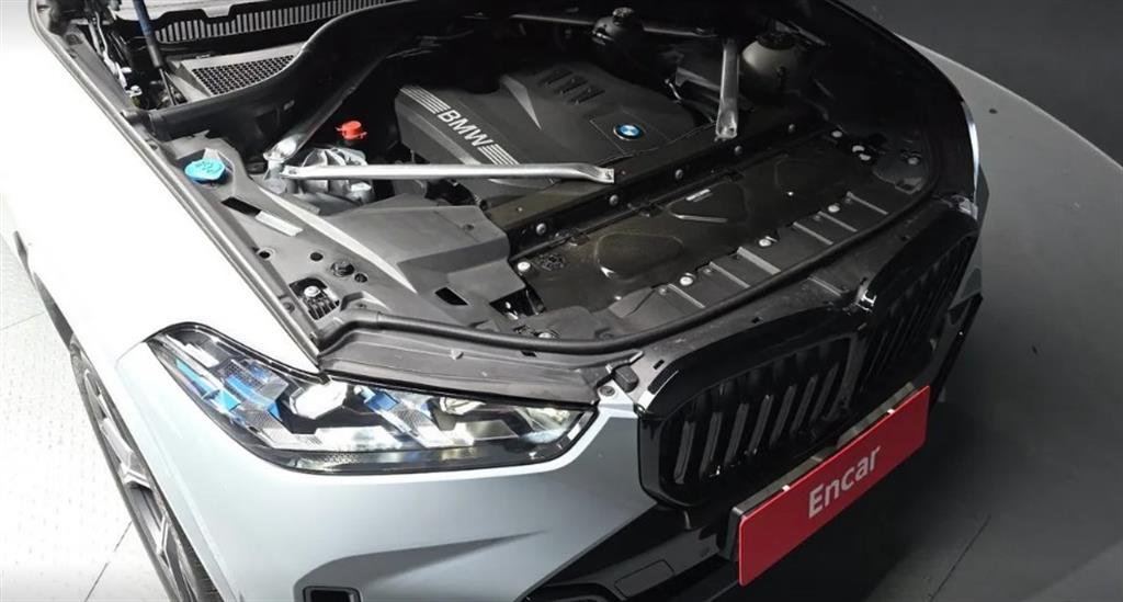 BMW X5 xDrive 40i M Sport 5
