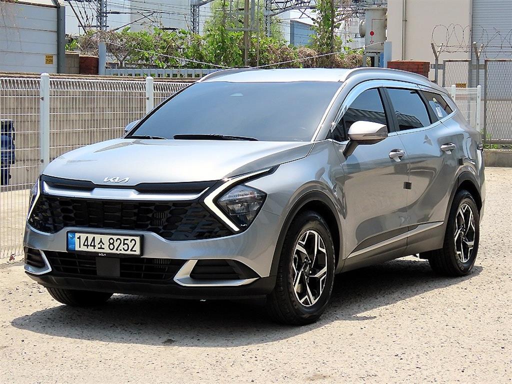 Kia Sportage 1.6 Gasoline 4WD Prestige — фото 2