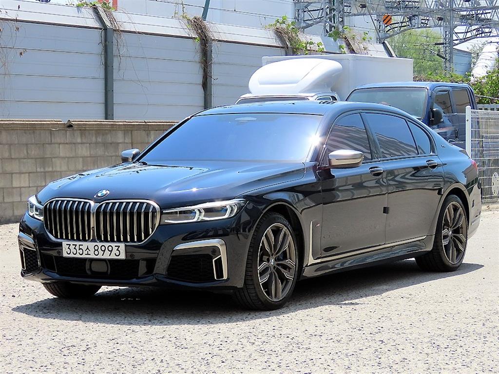 BMW 7시리즈 M760Li xDrive 엑설런스 사진 2/20