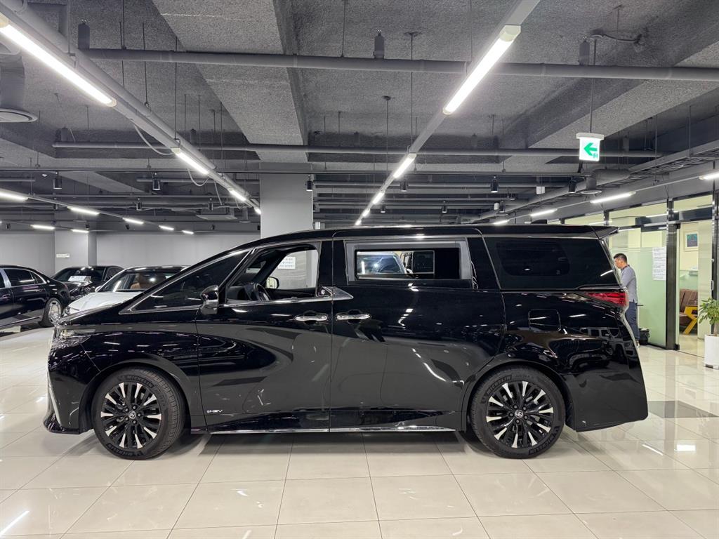 토요타 알파드 2.5 HEV AWD 사진 2/14