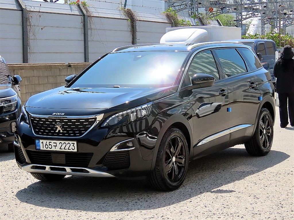 푸조 5008 1.5 BlueHDi GT Line 사진 2/20