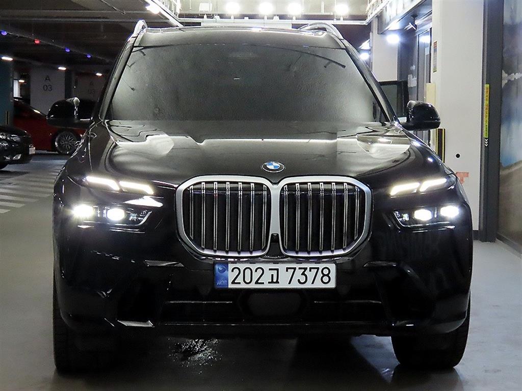 BMW X7 xDrive 40d 디자인 퓨어 엑셀런스 7인승 사진