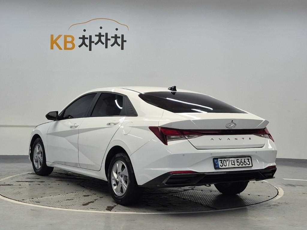 Hyundai Avante 1.6 Modern 3