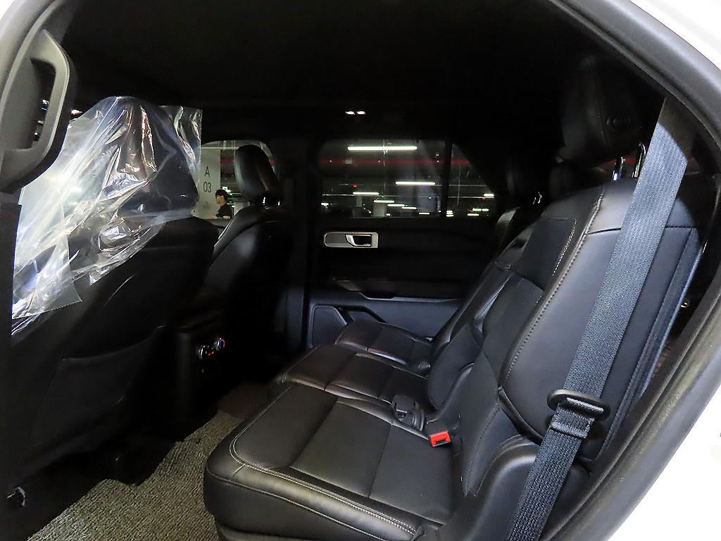 Ford Explorer 2.3 AWD Limited 8