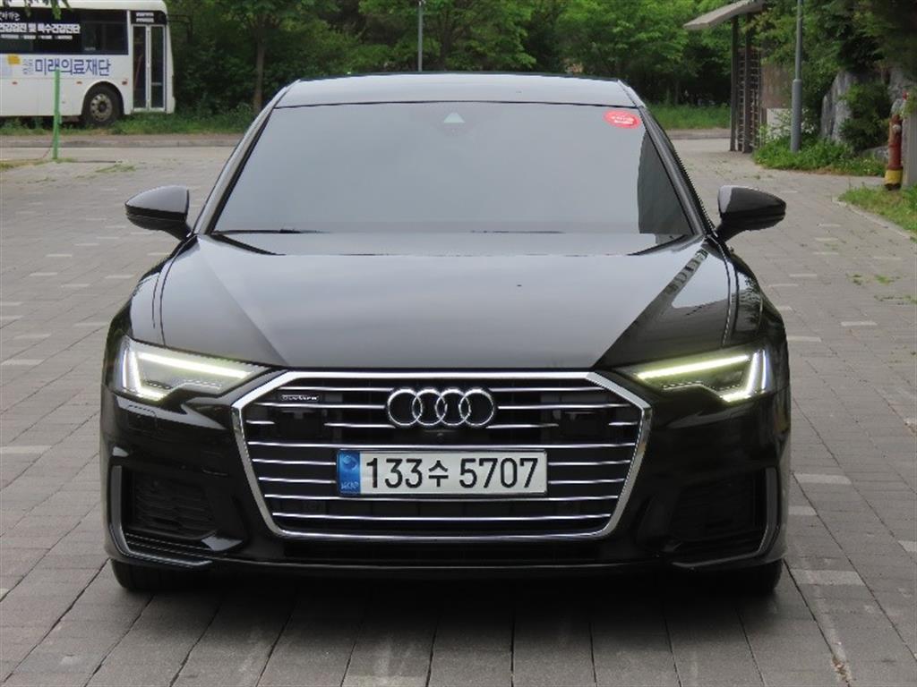 Audi A6 45 TFSI Quattro Premium