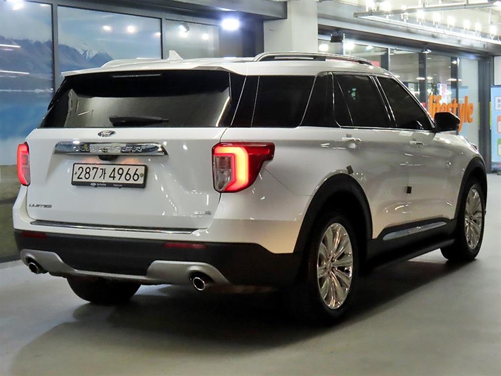 Ford Explorer 2.3 AWD Limited 5