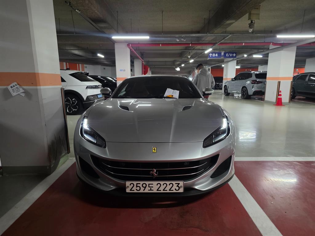 Ferrari Portofino 3.9 V8
