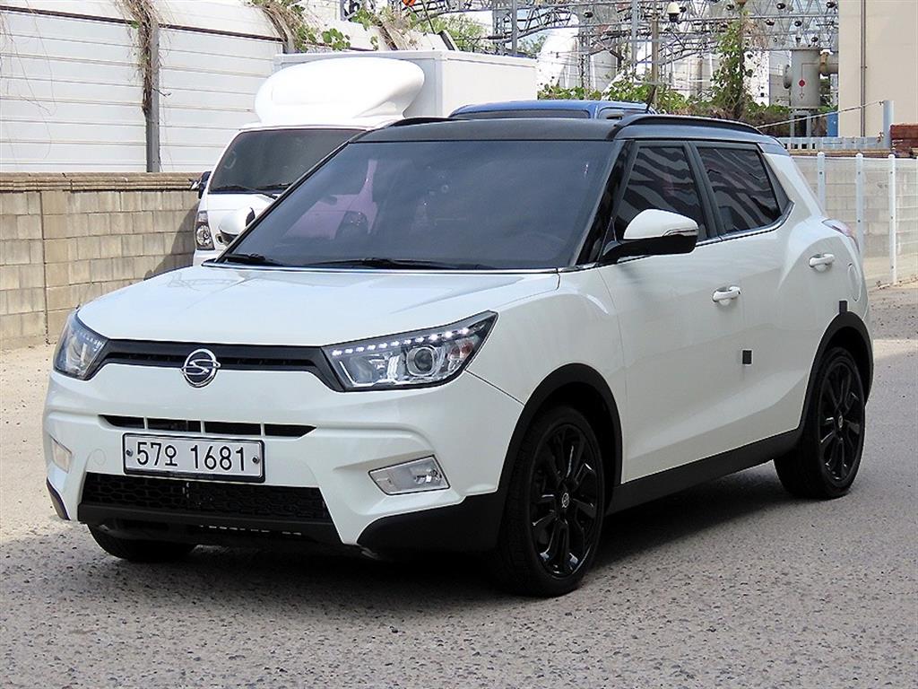 KGM 티볼리 가솔린 2WD 1.6 VX 사진 2/20