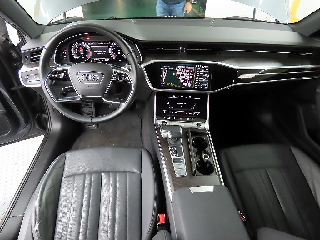 Audi A6 45 TFSI Quattro Premium 8
