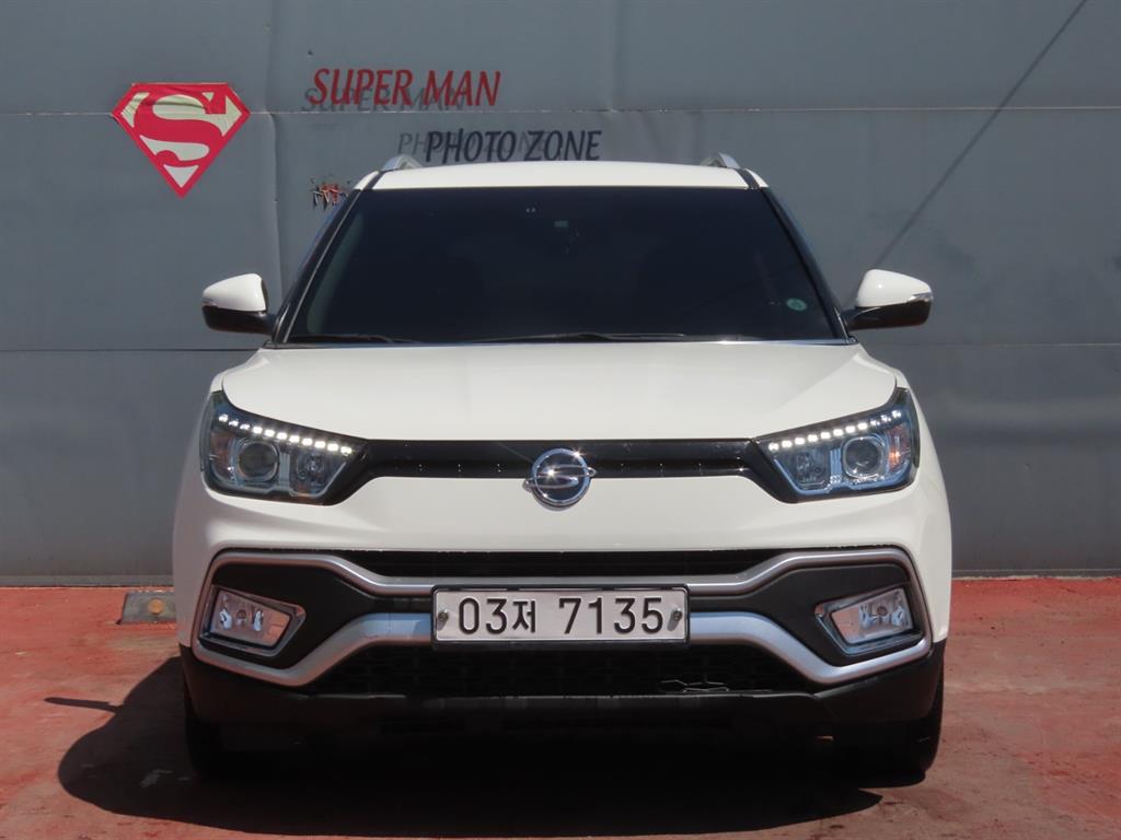 KGM 티볼리 2WD 디젤 1.6 IX 사진 2/20