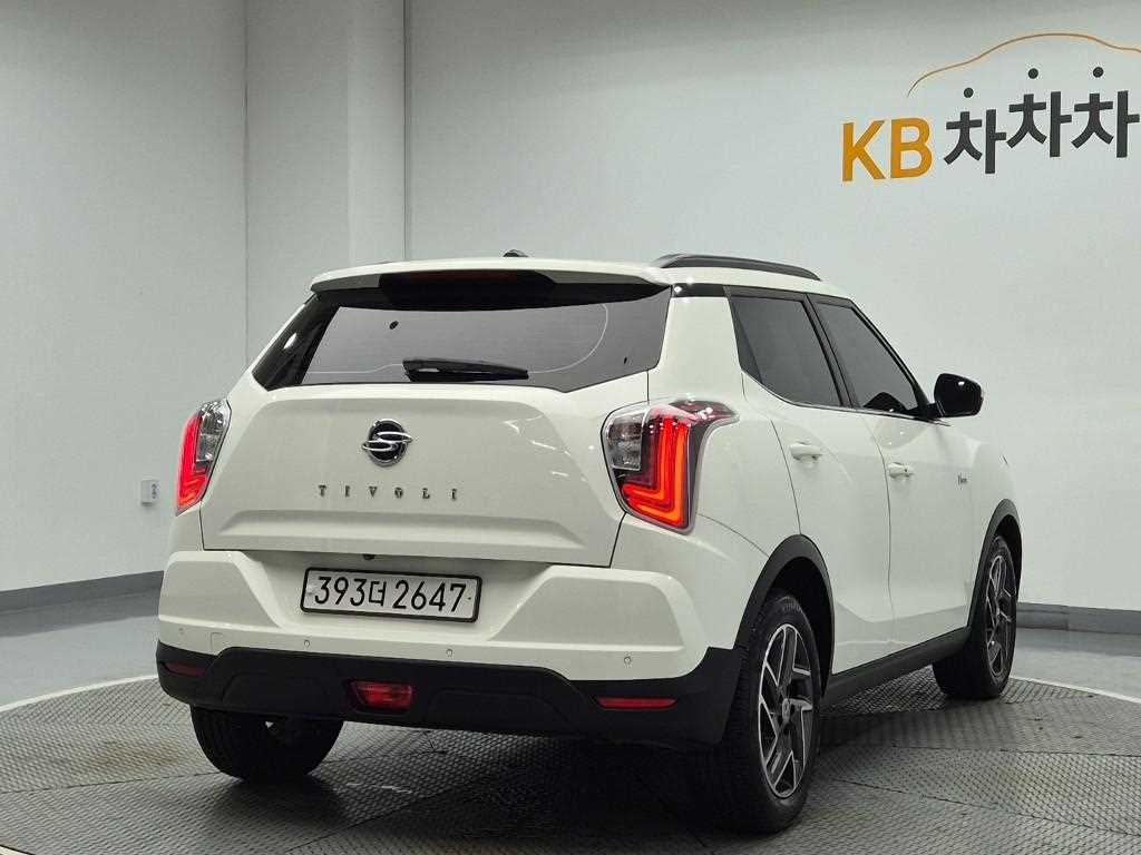 KG Mobility (Ssangyong) Tivoli 2WD Gasoline 1.5 V3 — фото 3