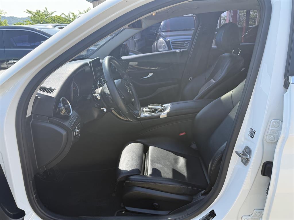 Mercedes-Benz C-Class C200 d 9