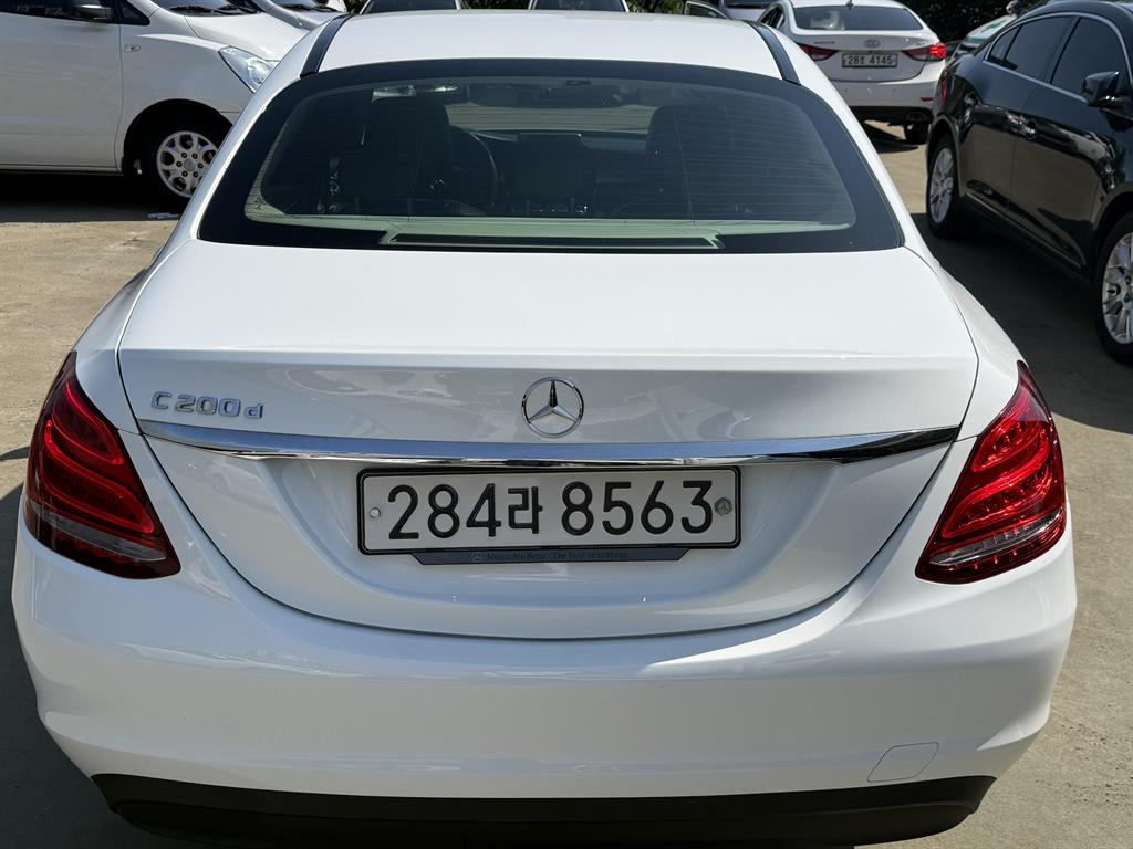 Mercedes-Benz C-Class C200 d 5