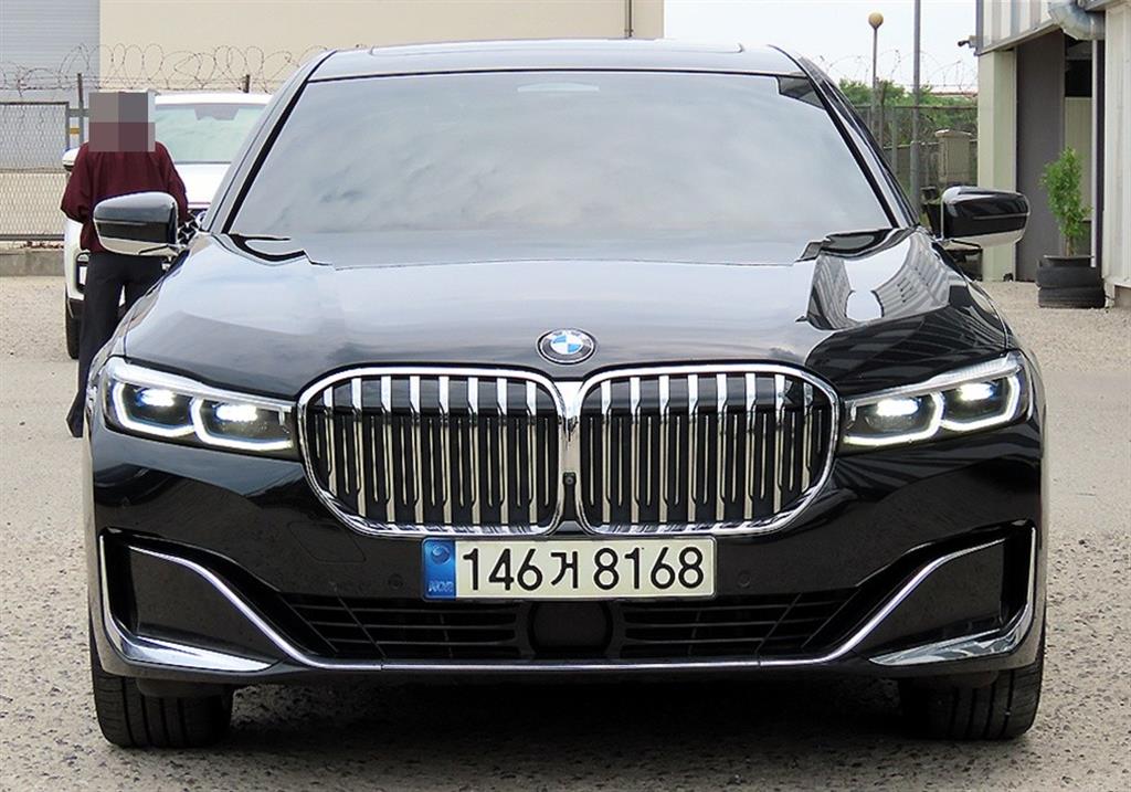 BMW 7시리즈 740Li xDrive 디자인 퓨어 엑설런스 사진