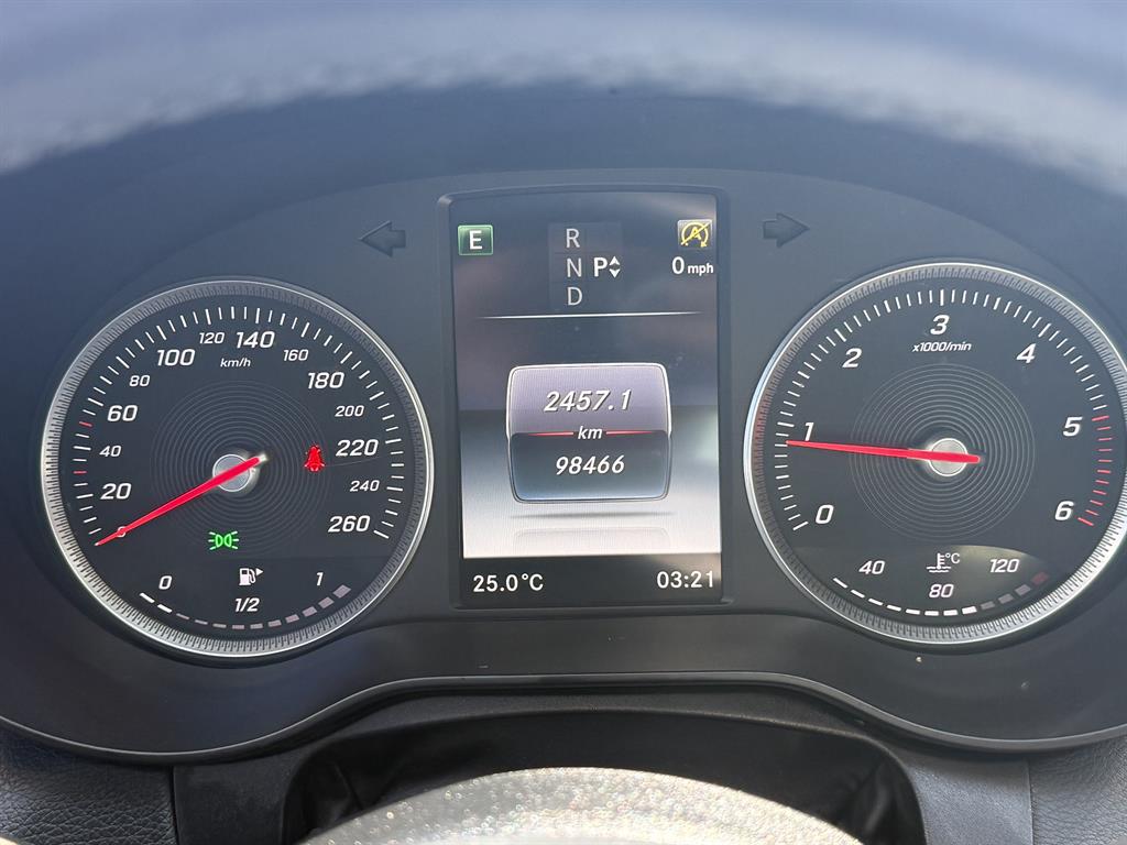 Mercedes-Benz C-Class C200 d 7