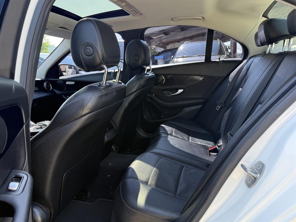 Mercedes-Benz C-Class C200 d 10
