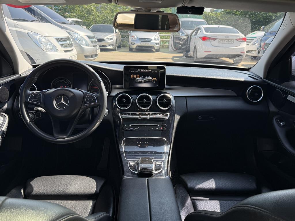 Mercedes-Benz C-Class C200 d 8