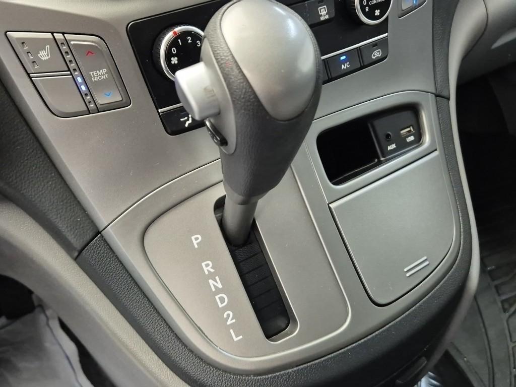 Hyundai Starex LPi 9