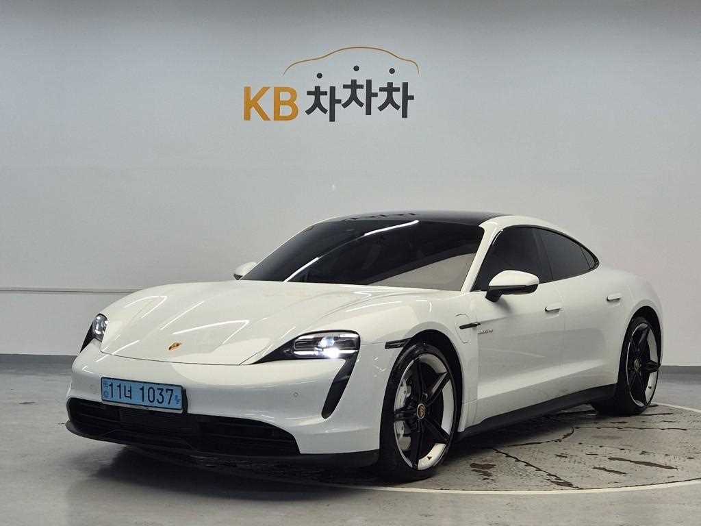 Porsche Taycan 4S