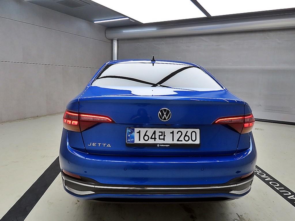 Volkswagen Jetta 1.5 TSI Prestige 4